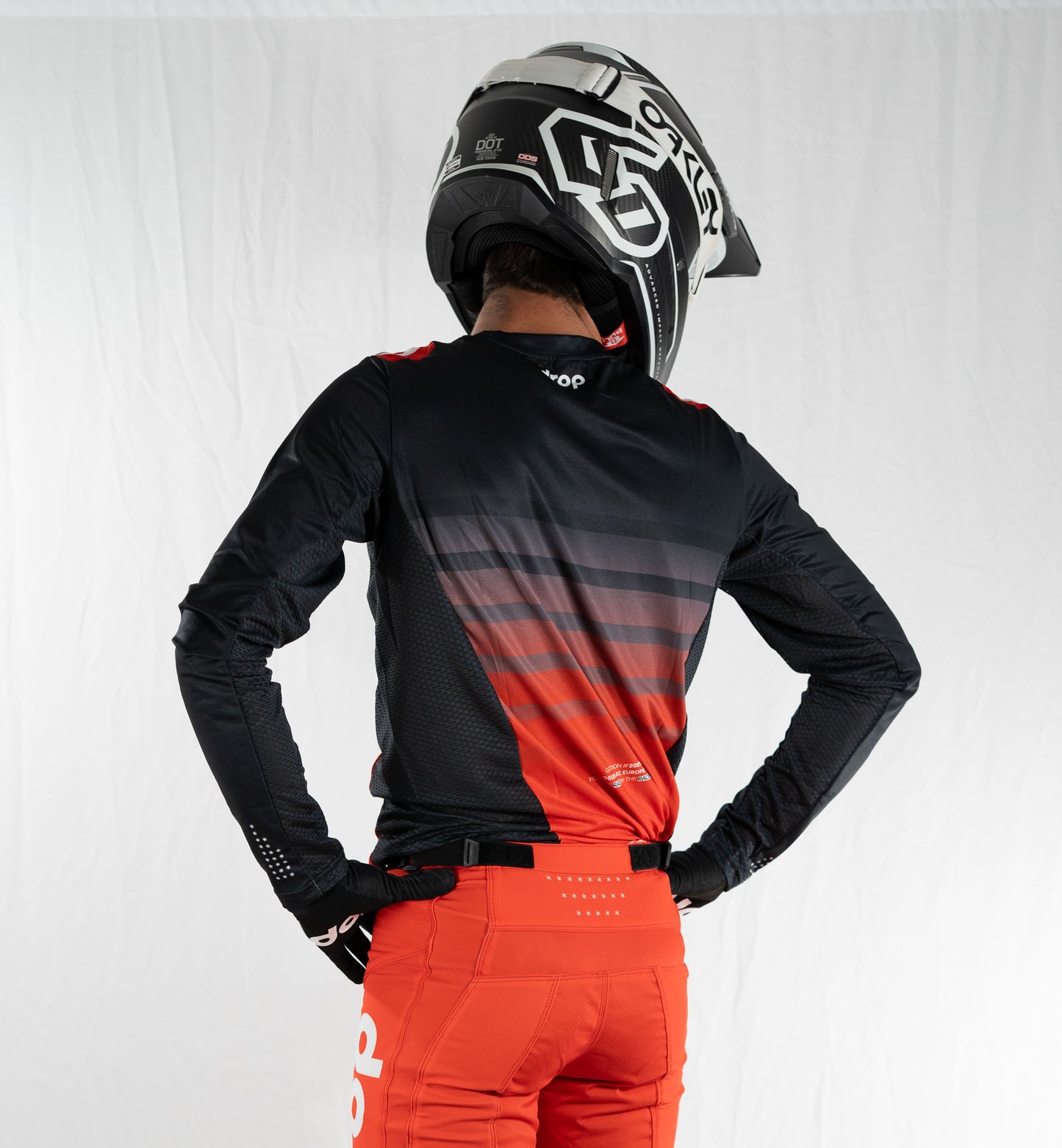 BRAVO Black Red Jersey