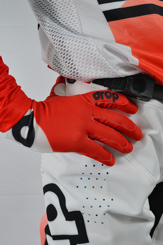 Alpha Red Gloves Youth