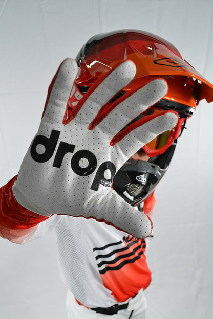 Alpha Red Gloves Youth