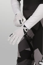 Alpha Camo White Gloves