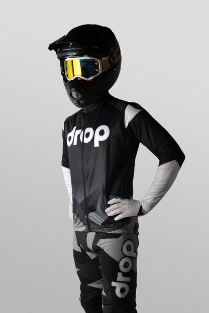 Alpha Camo Black Vest Youth